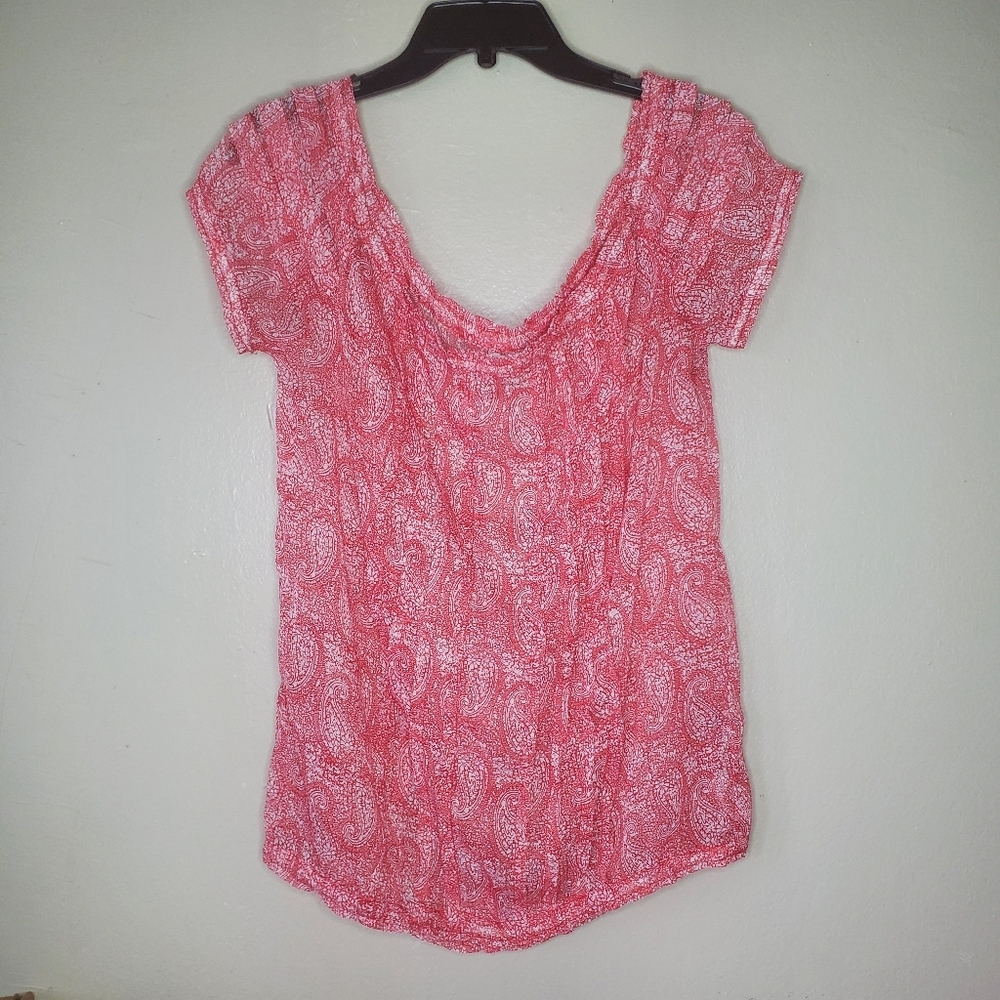 𝅺Sfera Medium red white paisley print sheer short sleeves top
